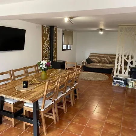 Casa Brian Del Tietar